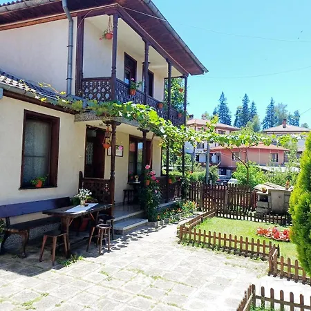 Gasthuis Guest Dona 2*