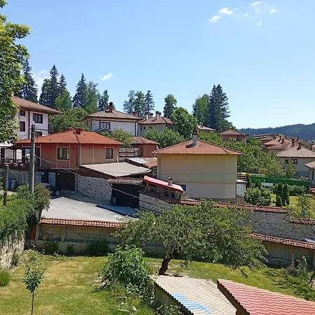 Guest Dona Penzion Koprivštica