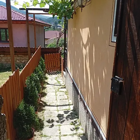 Penzion Guest Dona Koprivštica
