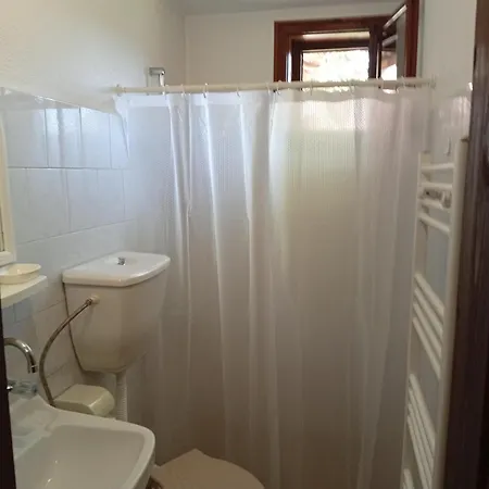 Guest Dona Penzion Koprivštica